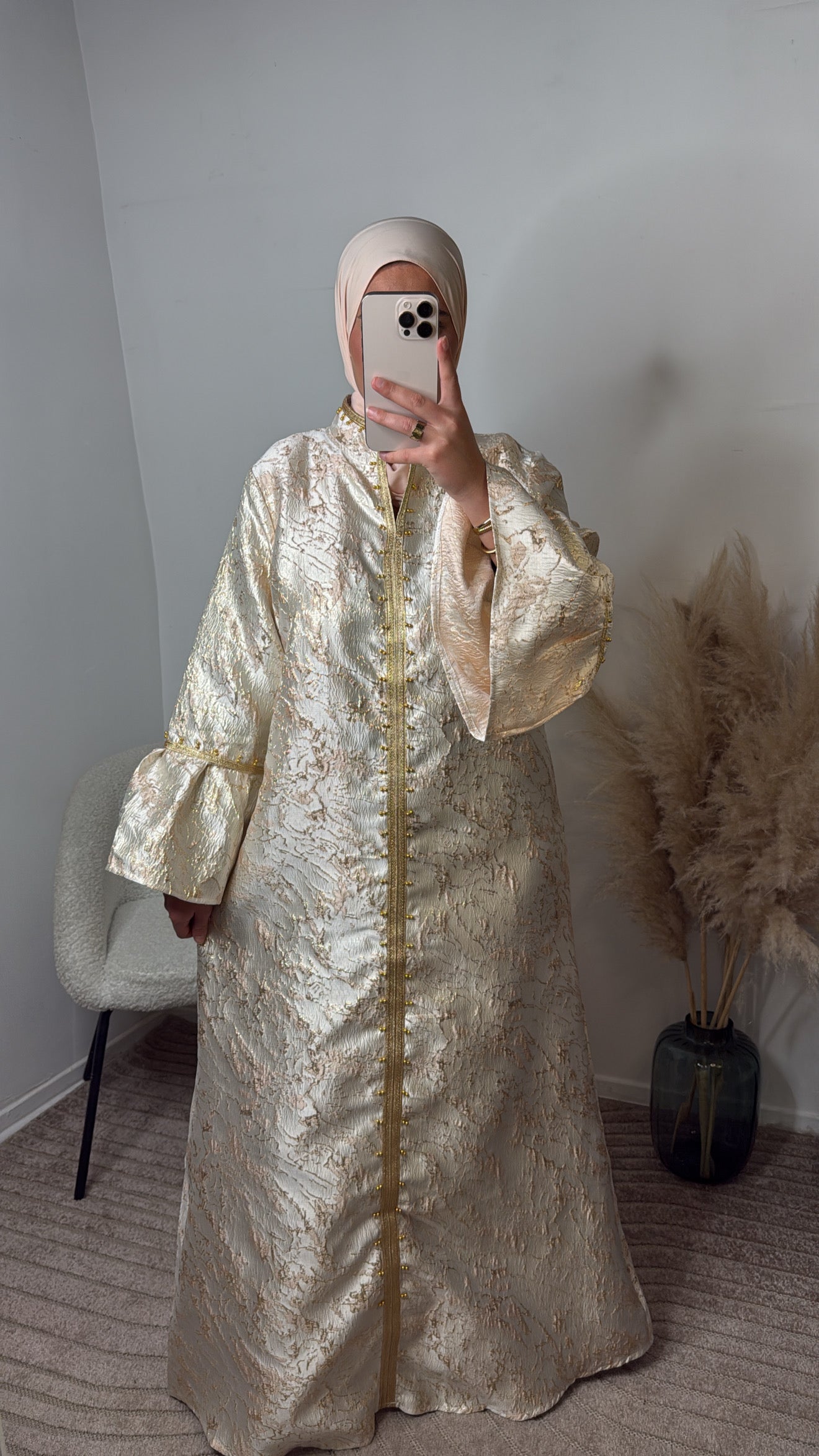 Abaya Azraa